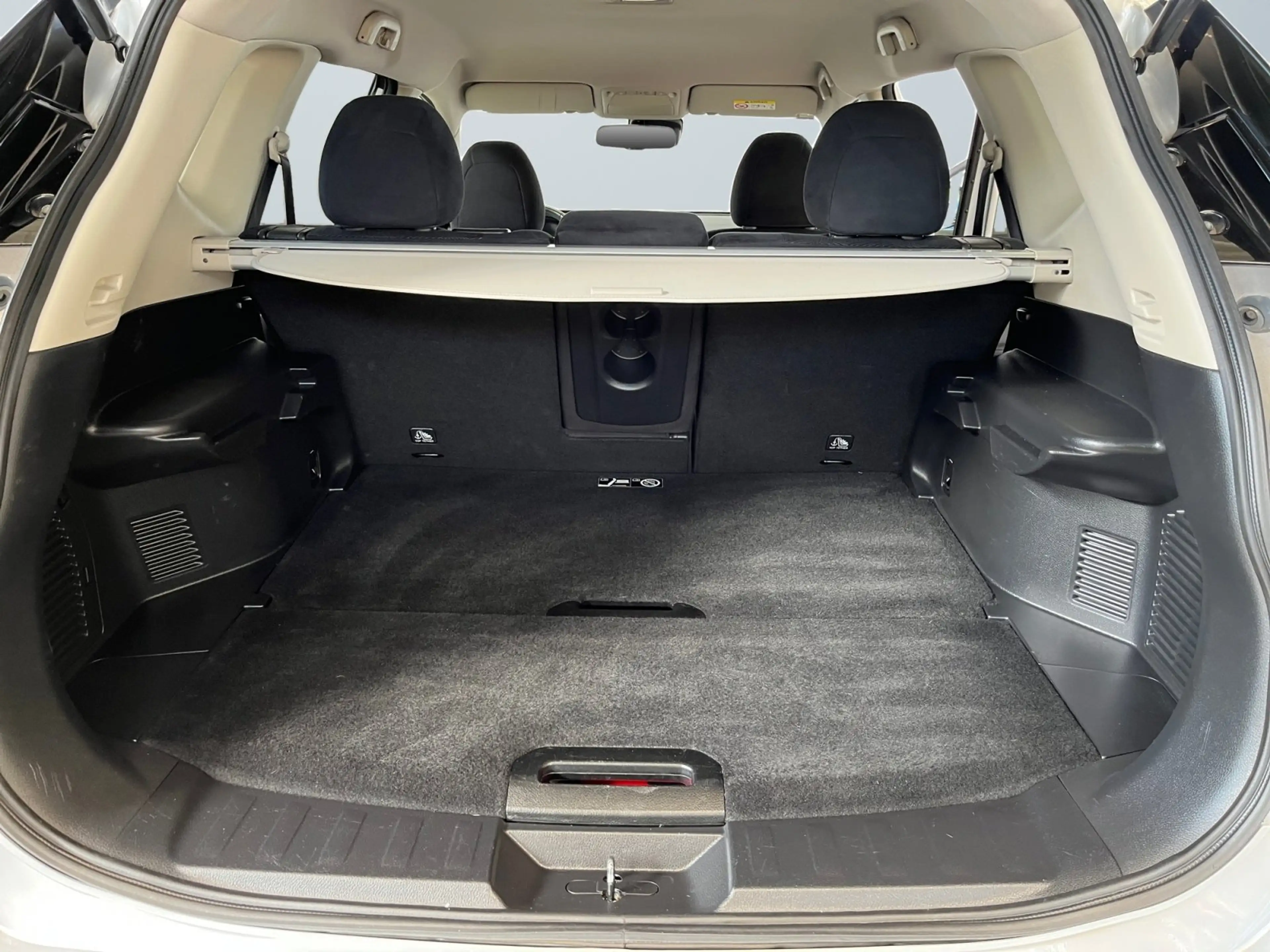 Nissan X-Trail Acenta 1.6dCi 2xKlimaA Fernlichtassistent — photo 14