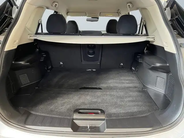 Nissan X-Trail view 14