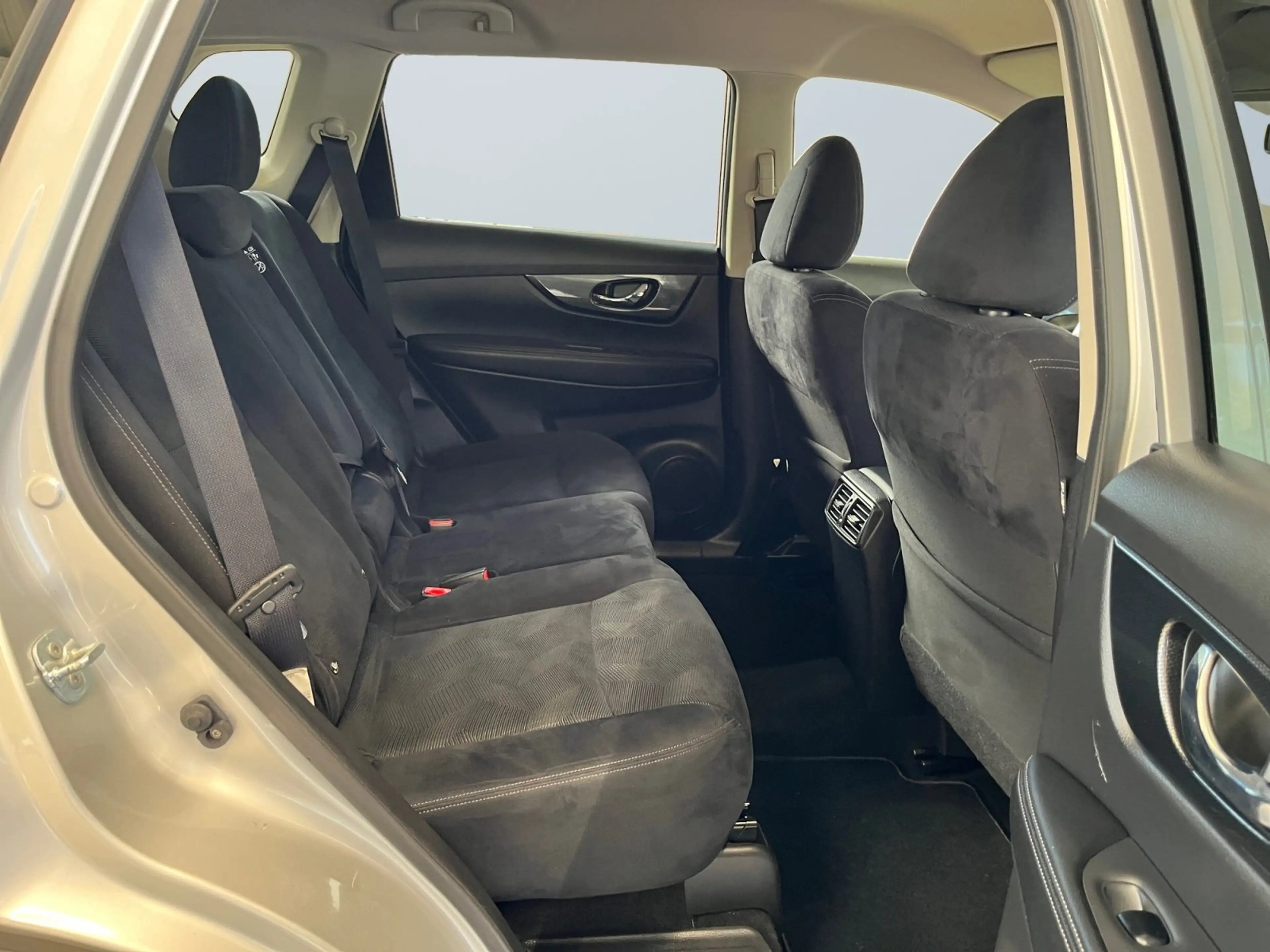 Nissan X-Trail Acenta 1.6dCi 2xKlimaA Fernlichtassistent — photo 11