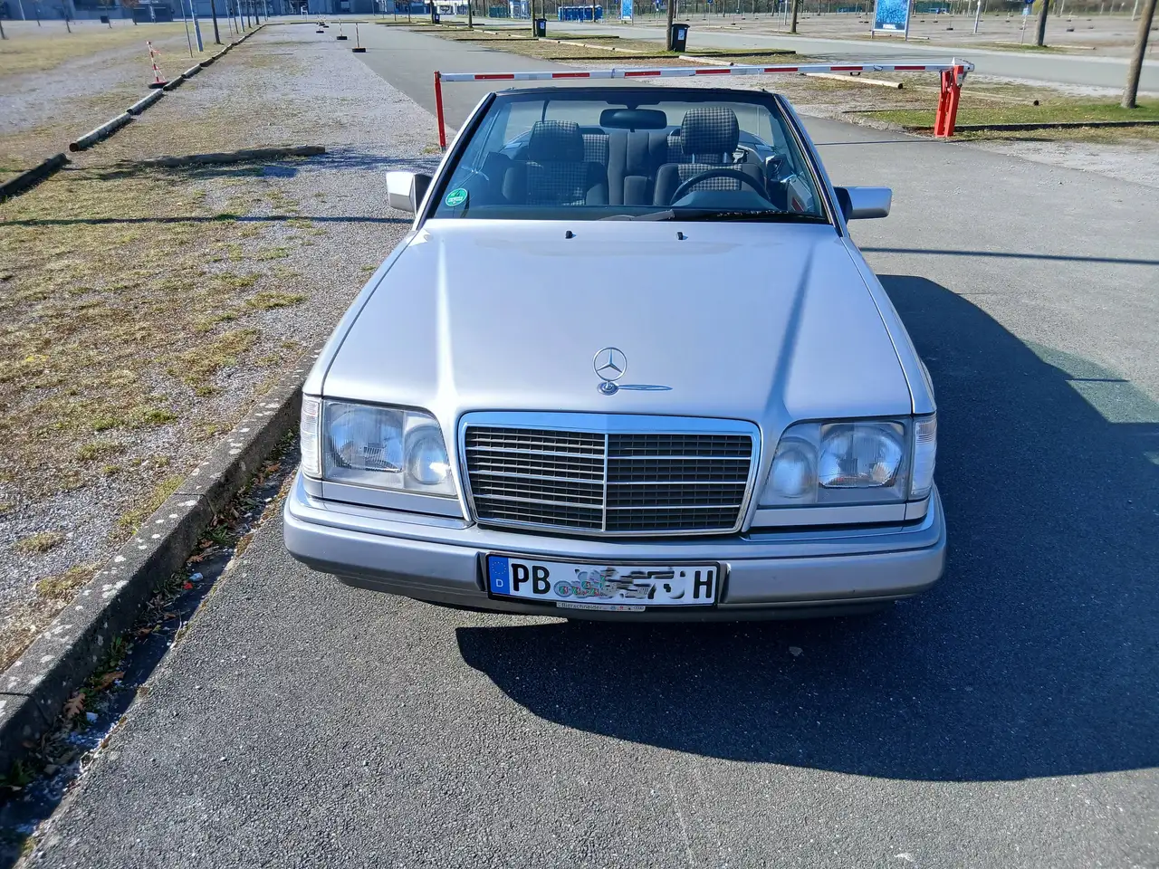 Mercedes-Benz E 200/ Oldtimer - Zulassung, foto 3