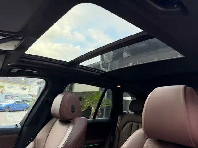 BMW X5 view 15