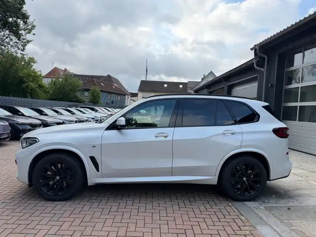BMW X5 view 9