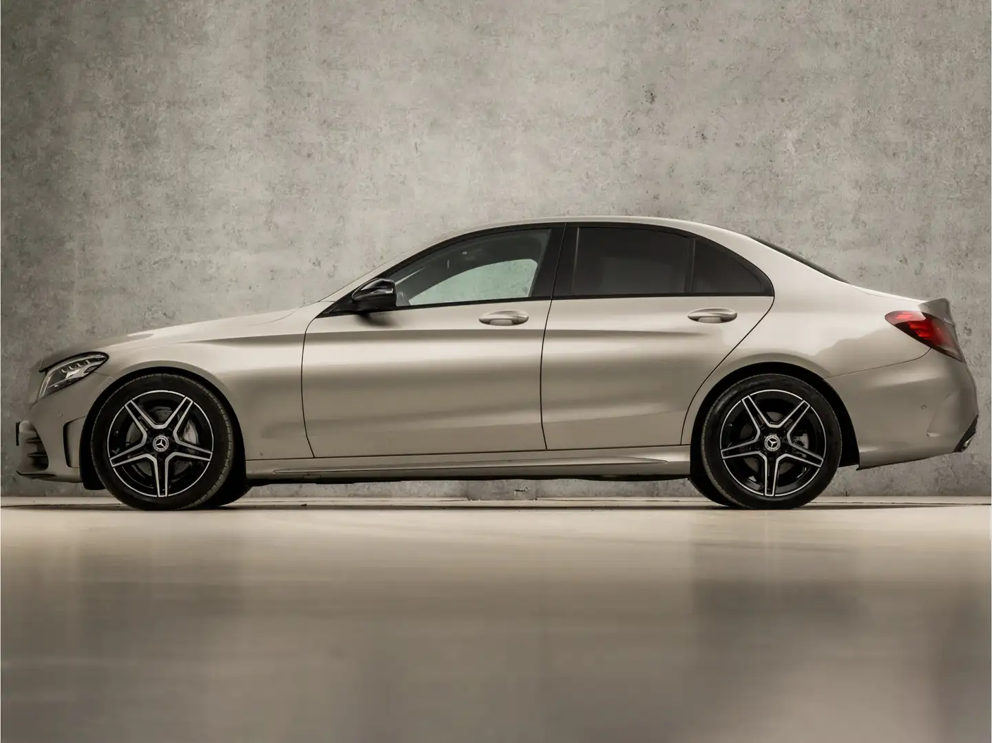 Mercedes-Benz C 200 AMG Sport 184Pk Automaat (GROOT NAVI, CAMERA, GETI Grijs - 2