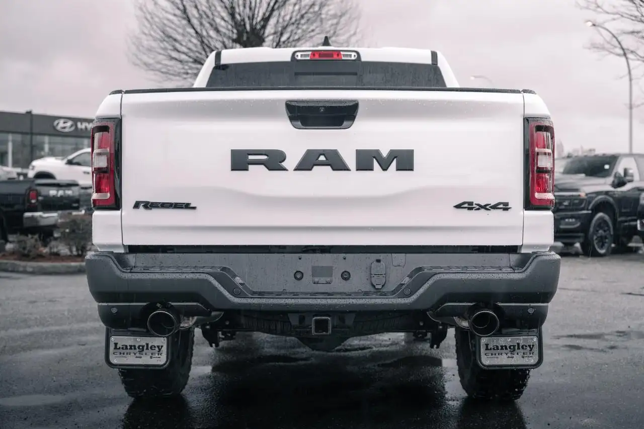 RAM 1500 снимка RAM 1500