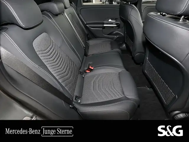 Mercedes-Benz B-Class view 7