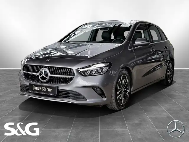 Mercedes-Benz B-Class view 13