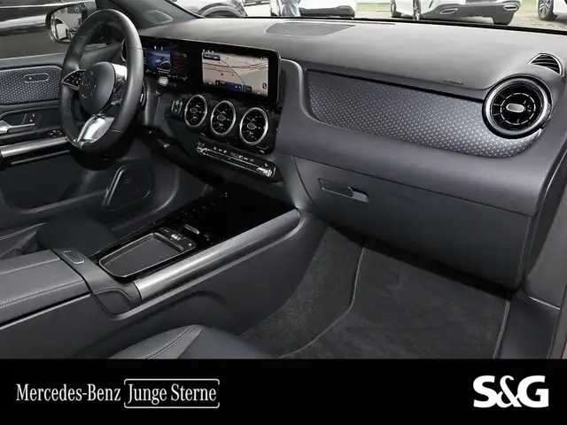 Mercedes-Benz B-Class view 8