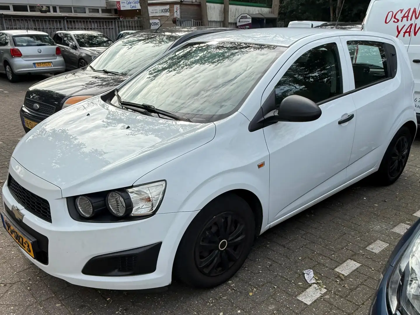Chevrolet Aveo Aveo 1.2 LS Wit - 1