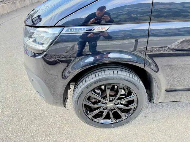 Volkswagen T6.1 Multivan Trendline 4MOTION DSG 18zoll Ansicht 8