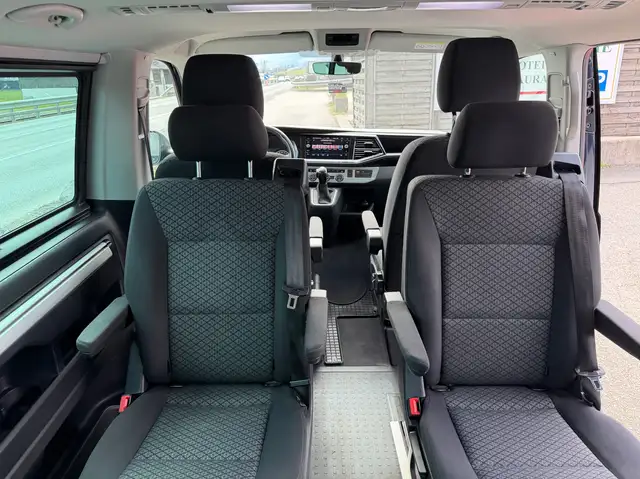 Volkswagen T6.1 Multivan Trendline 4MOTION DSG 18zoll Ansicht 20