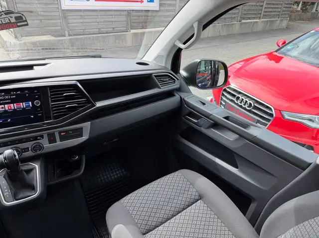 Volkswagen T6.1 Multivan Trendline 4MOTION DSG 18zoll Ansicht 22