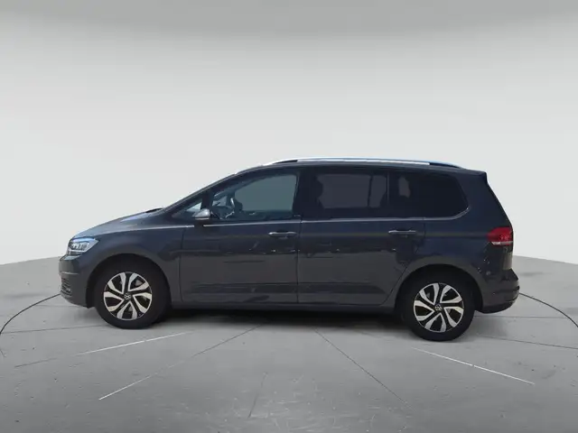 Volkswagen Touran view 6