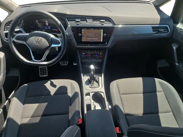Volkswagen Touran view 8