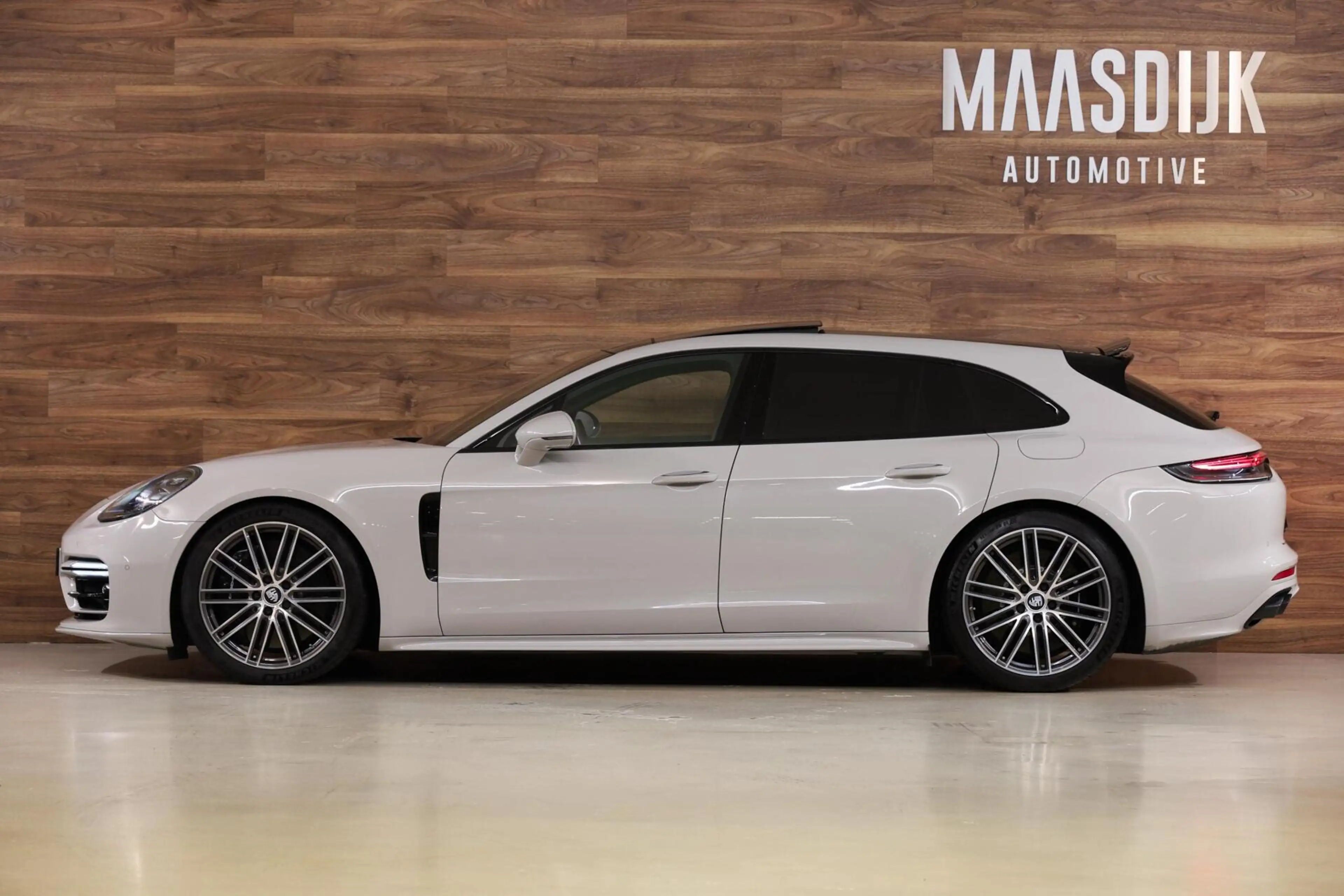 Porsche Panamera Sport Turismo 4.0 Turbo S E-Hybrid|Keramisch| — photo 15