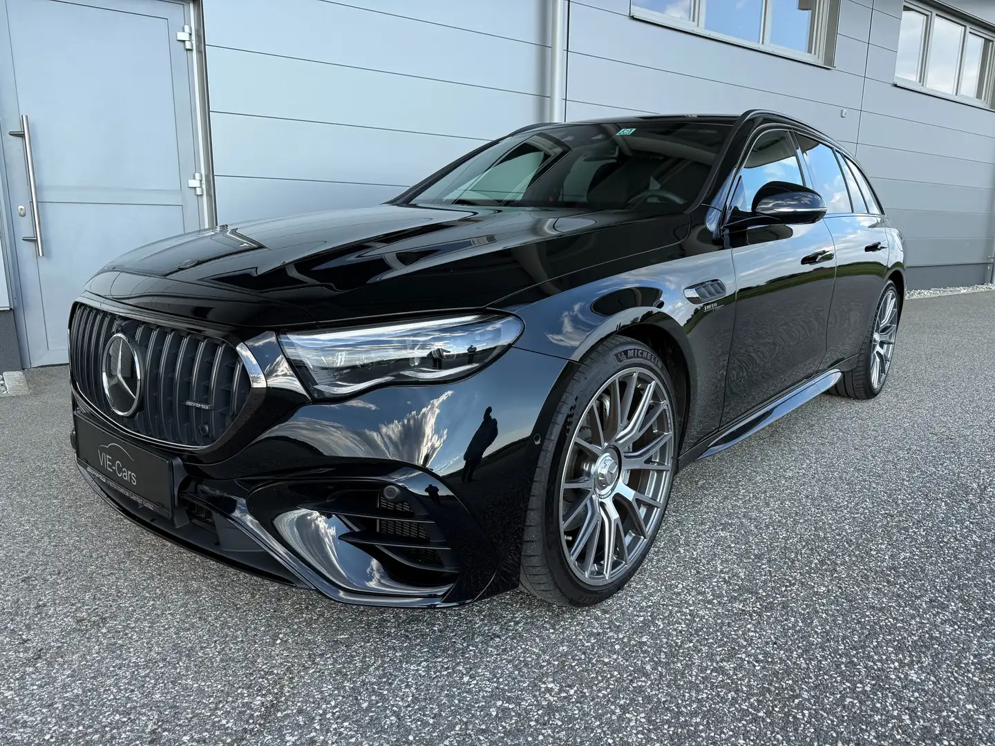 Mercedes-Benz E 53 AMG E AMG 53 T 4 Matic+ Aut. Noir - 1