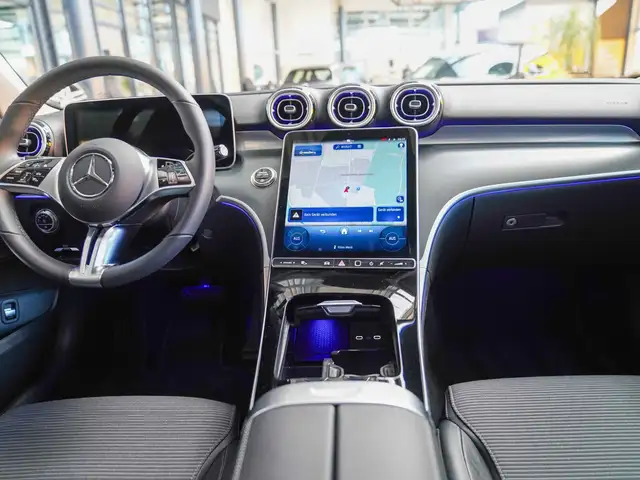 Mercedes-Benz C-Class view 15