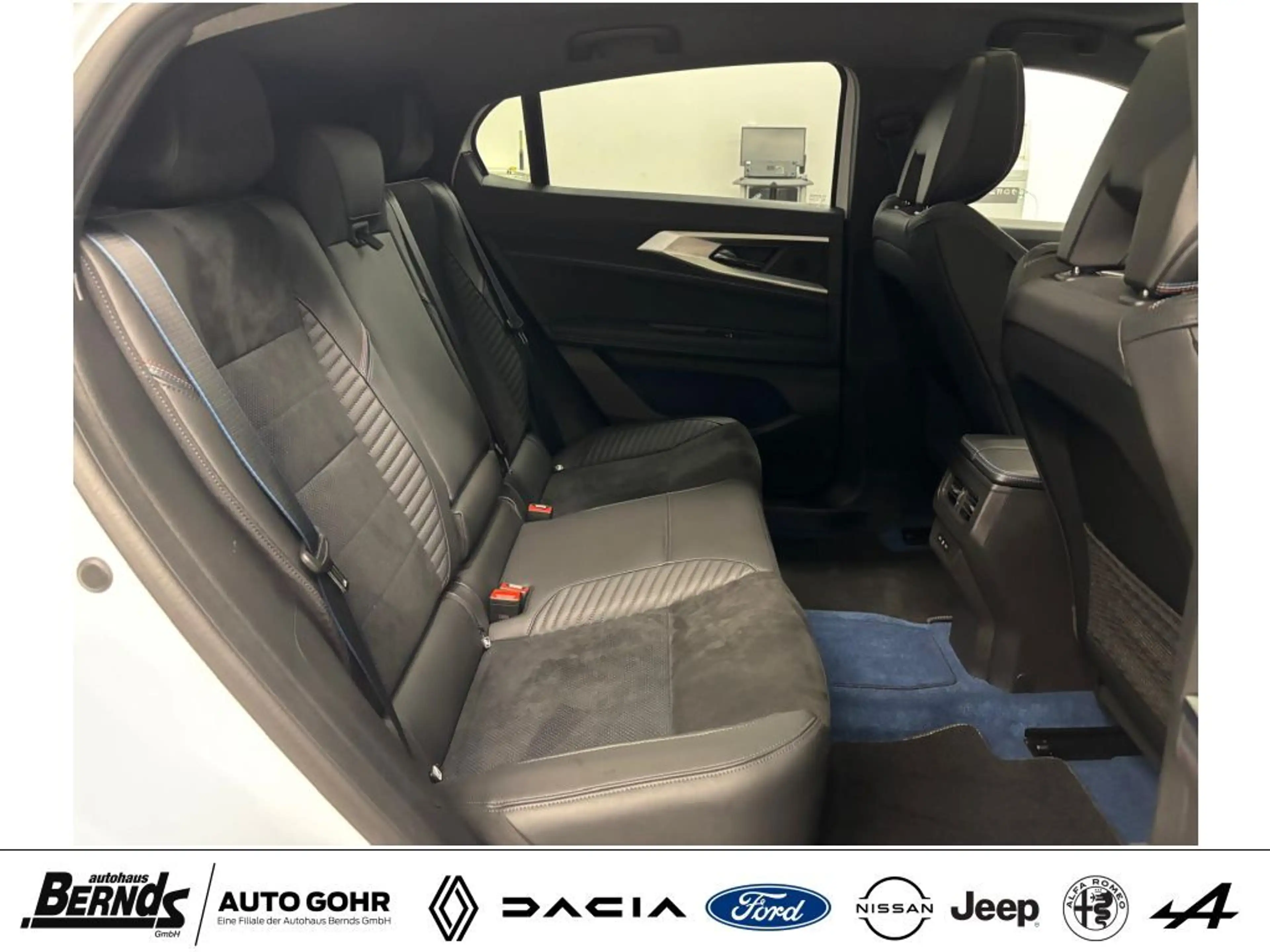 Renault Rafale Hyper 300 4x4 Atelier Alpine Pano Matrix H&K Navi — photo 5