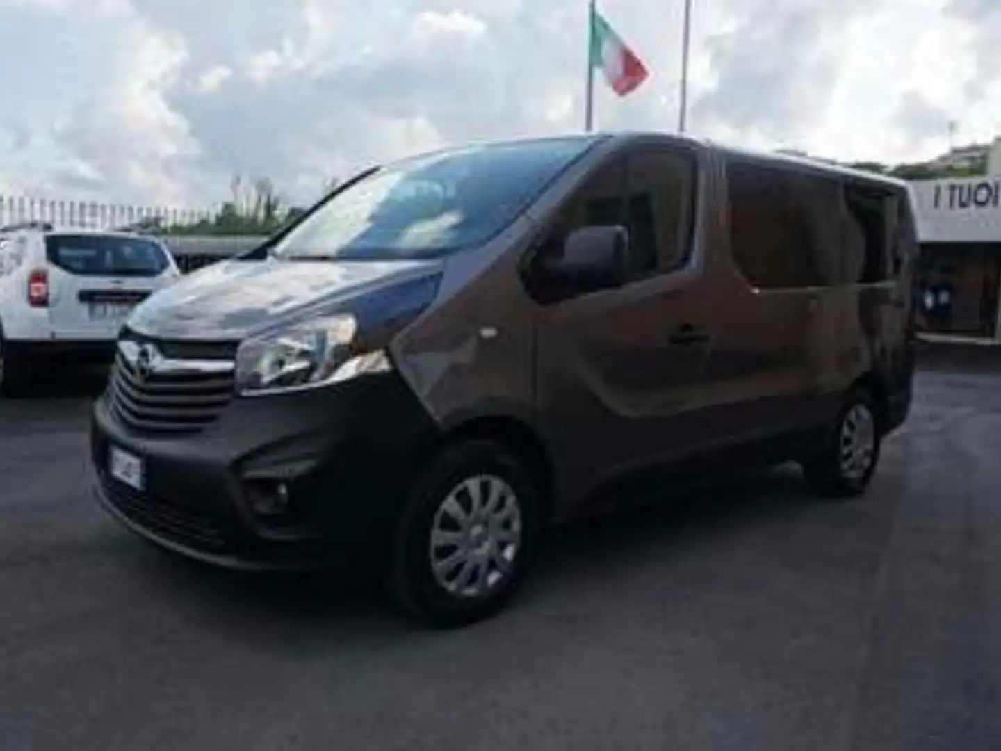 Opel Vivaro Gris - 2