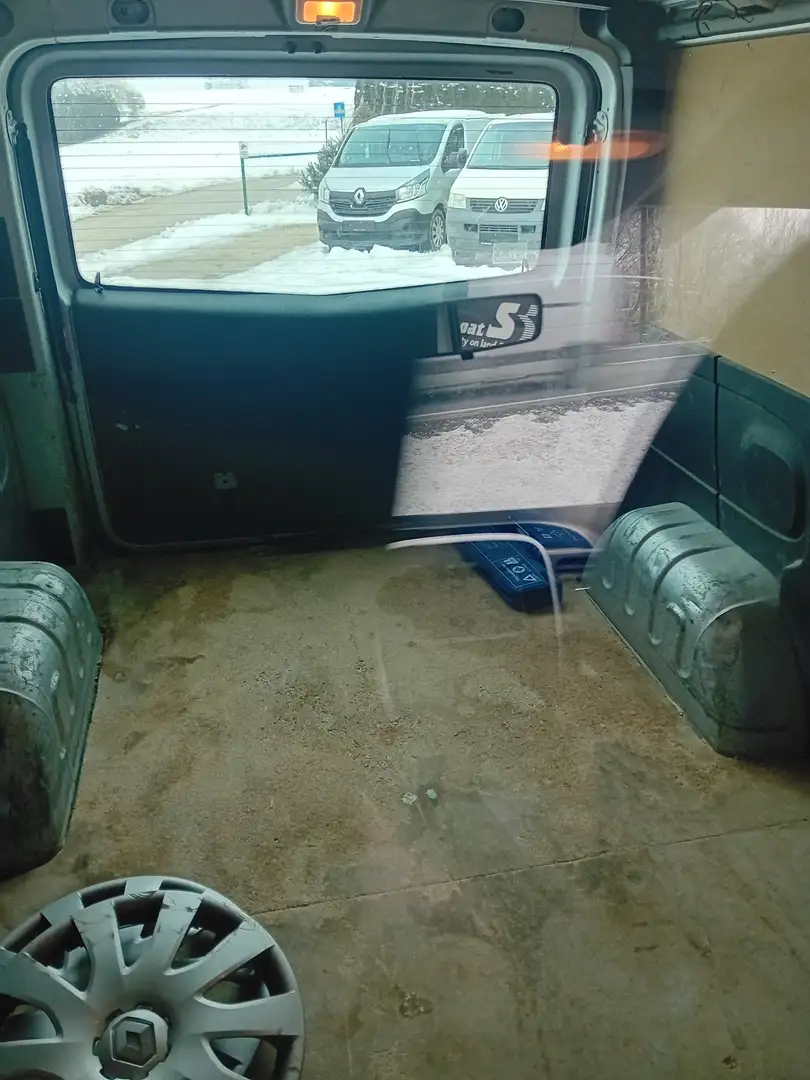 Renault Trafic - 1