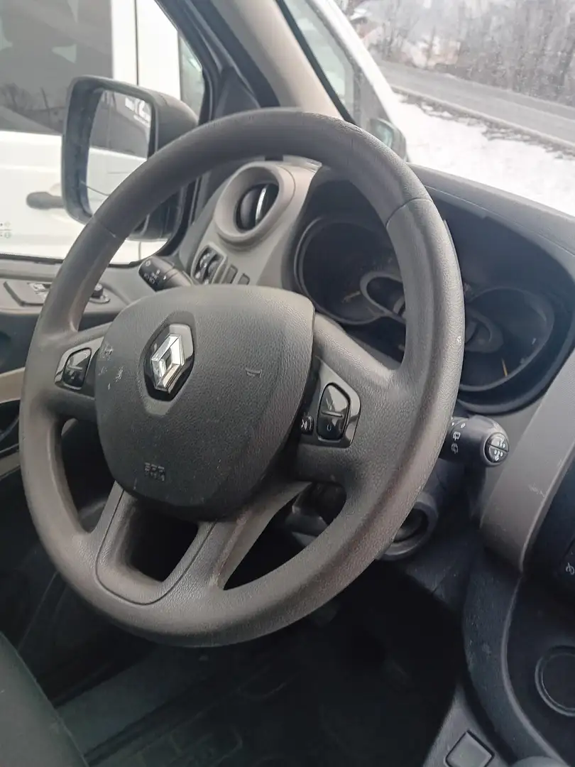 Renault Trafic - 2