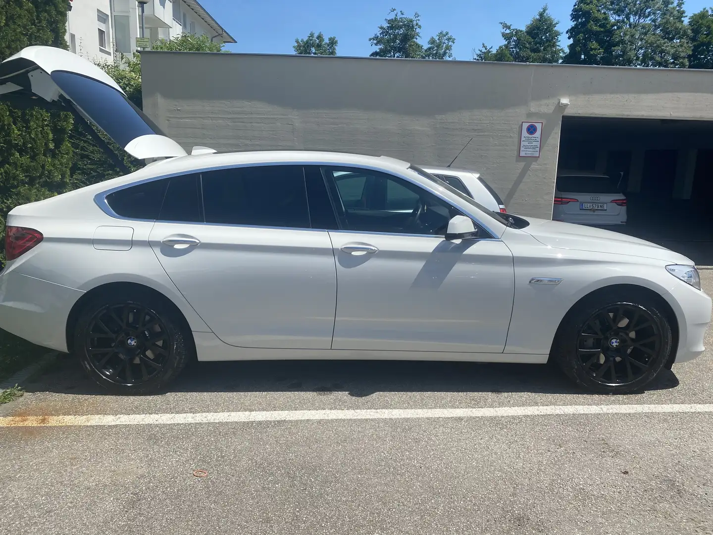 BMW 520 520d Gran Turismo Aut. Weiß - 1