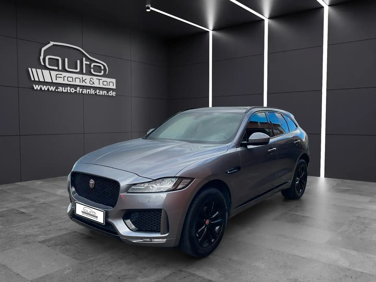 Jaguar F-Pace 20d AWD Prestige*Kamera*CarPlay*Allrad* - 1