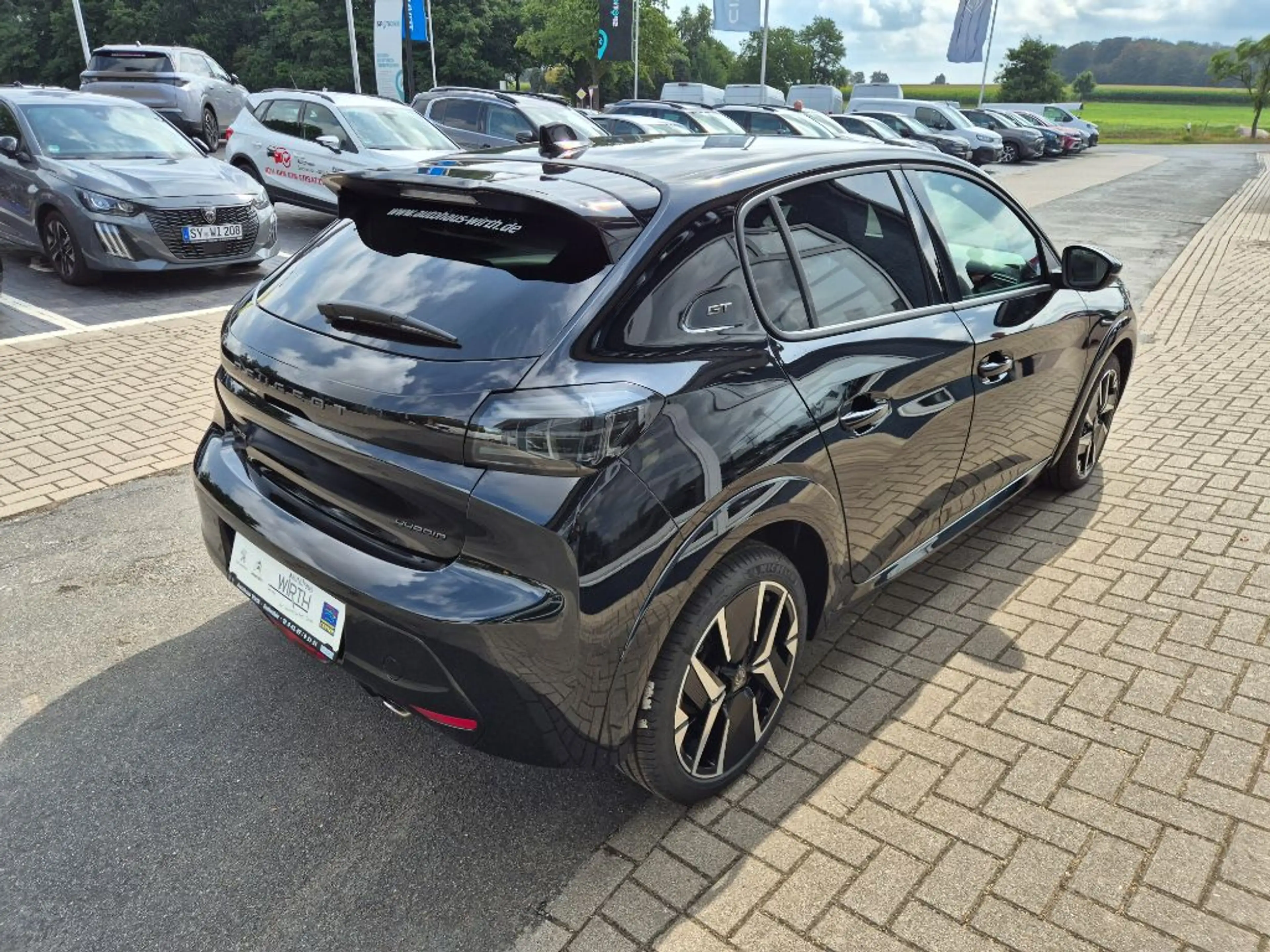 Peugeot 208 Hybrid 110 e-DSC6 GT KAMERA+KEYLLES+NAVI — photo 4