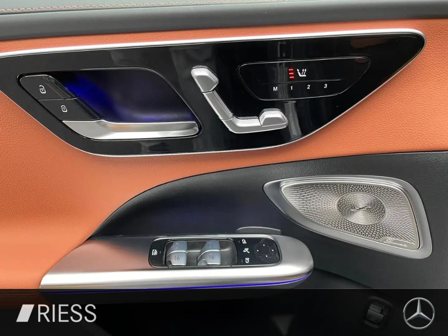 Mercedes-Benz C 220 d 4M AMG+MEMORY+PANO+HUD+BURMESTER-3D+360° Szürke - 2