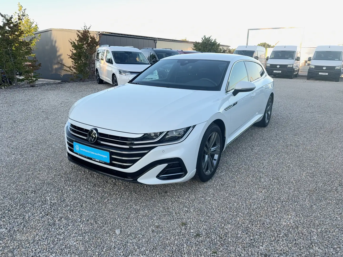 Volkswagen Arteon Shooting Brake 2.0 TSI R-Line Matrix/AHK Wit - 2