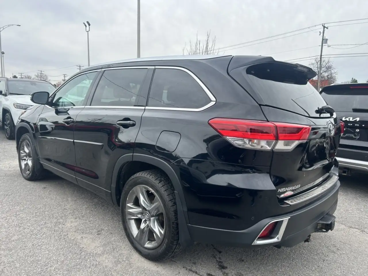Toyota Highlander снимка Toyota Highlander
