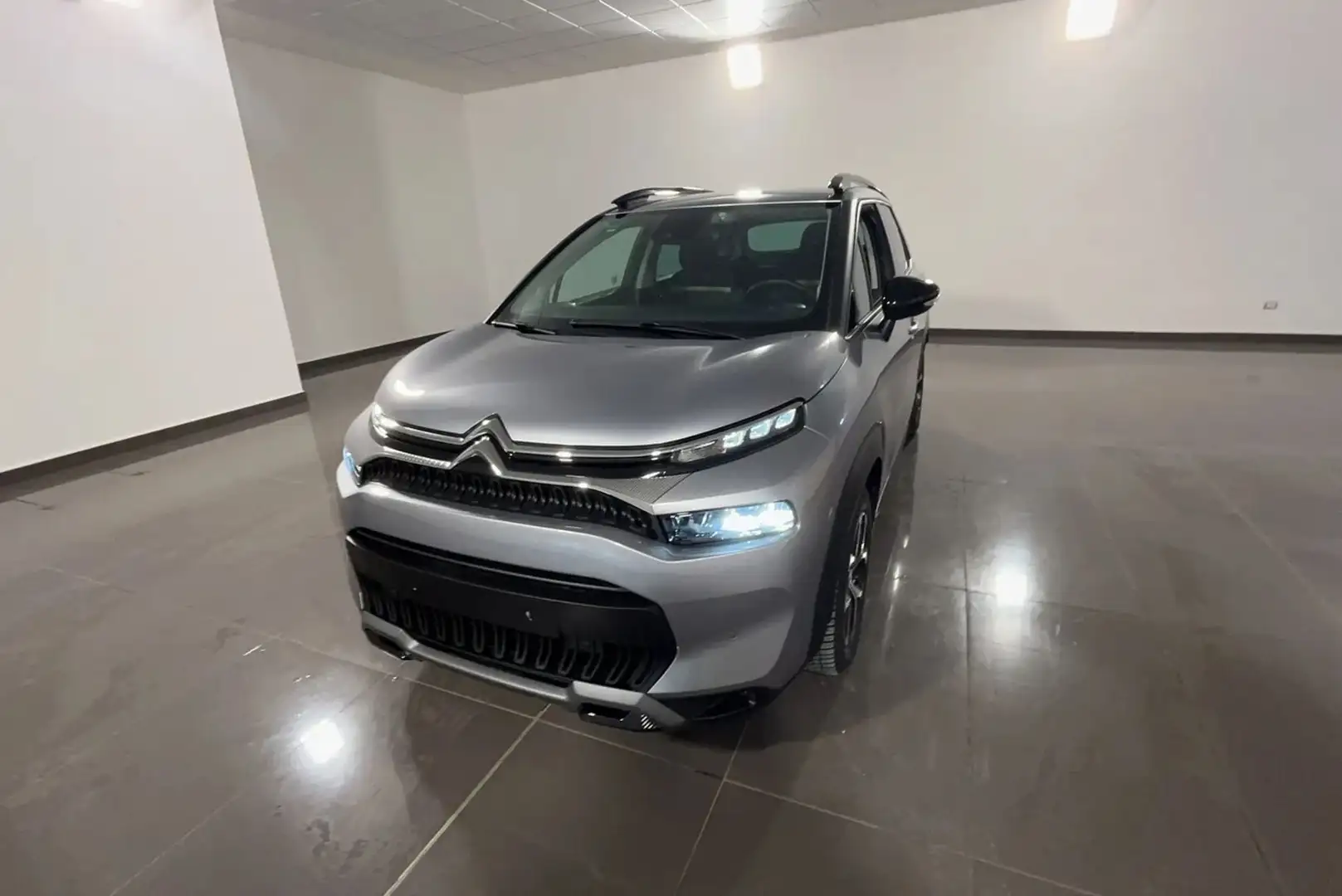 Citroen C3 Aircross 1.2 puretech Shine s&s 110cv Verde - 1