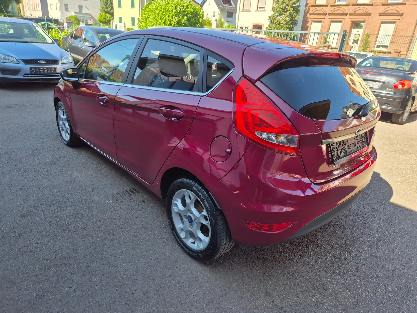 Ford Fiesta Titanium " 1 Hand, TÜV / AU neu " - 2