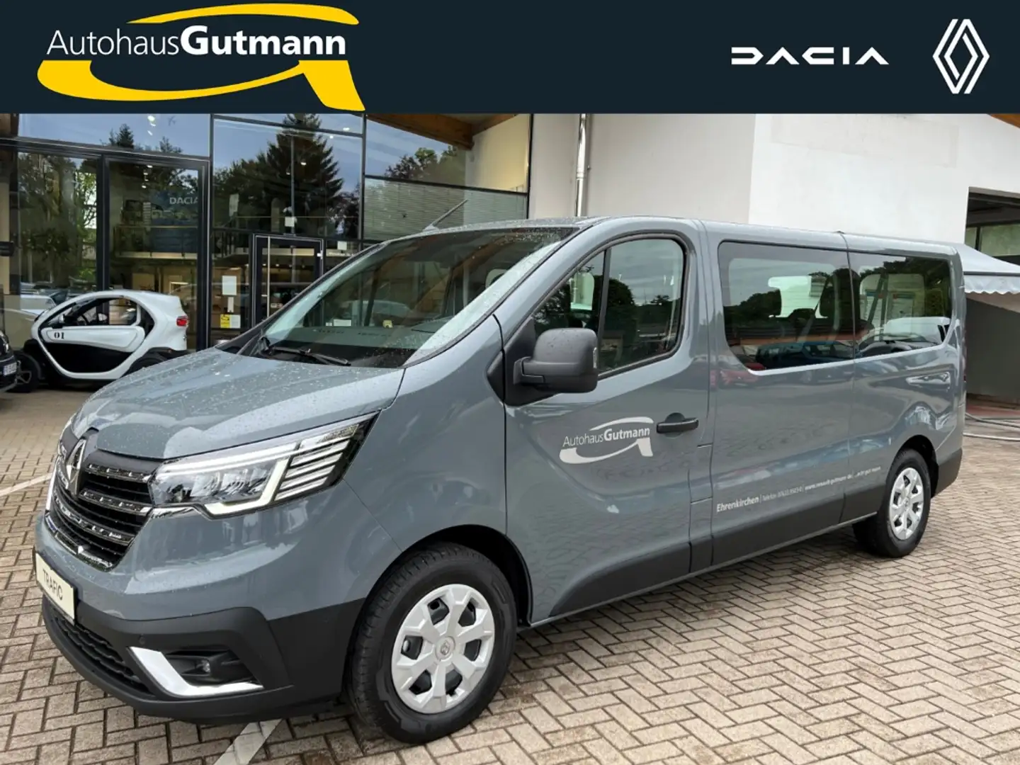 Renault Trafic Combi L2H1 3,0t Life 2.0 BLUE dCi 150 EU6d Navi di Šedá - 1