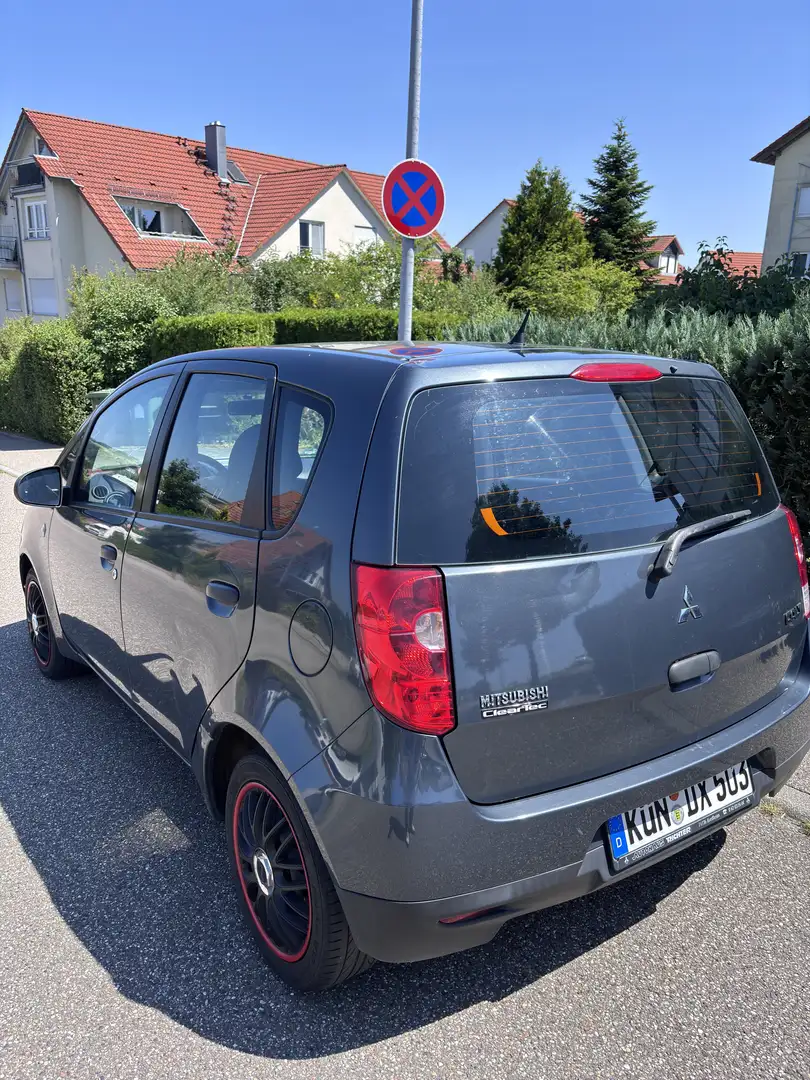 Mitsubishi Colt ClearTec Inform Grau - 2