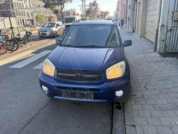 2.0i 16v essence