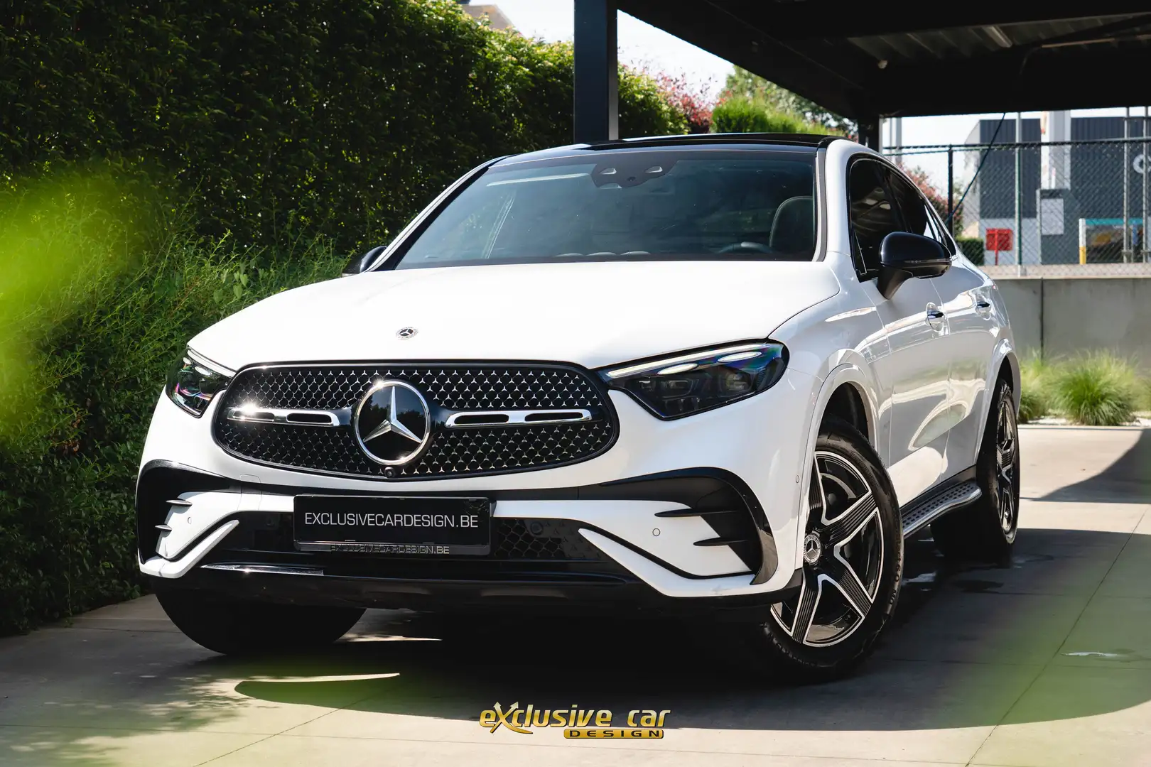 Mercedes-Benz GLC 300 e Coupé PHEV AMG Line/Pano/DigitalLight/Memory/ Blanc - 1