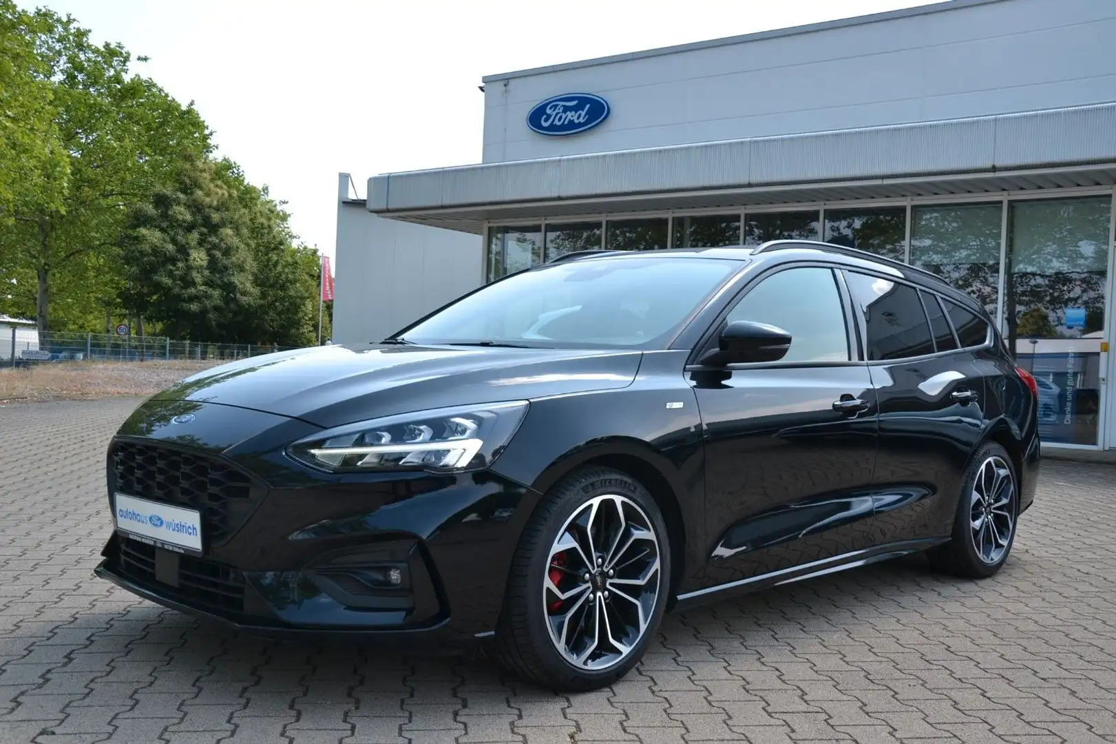 Ford Focus Turnier ST-Line X Negro - 1