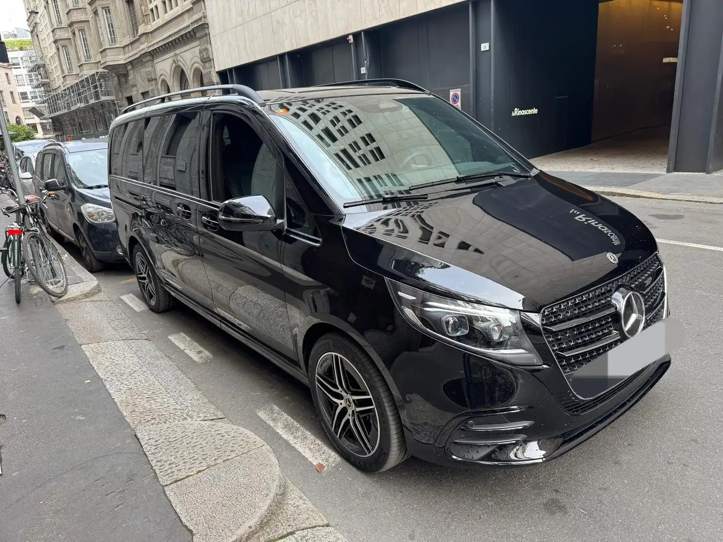 Mercedes-Benz V 300 Executive Line AMG Nero - 2