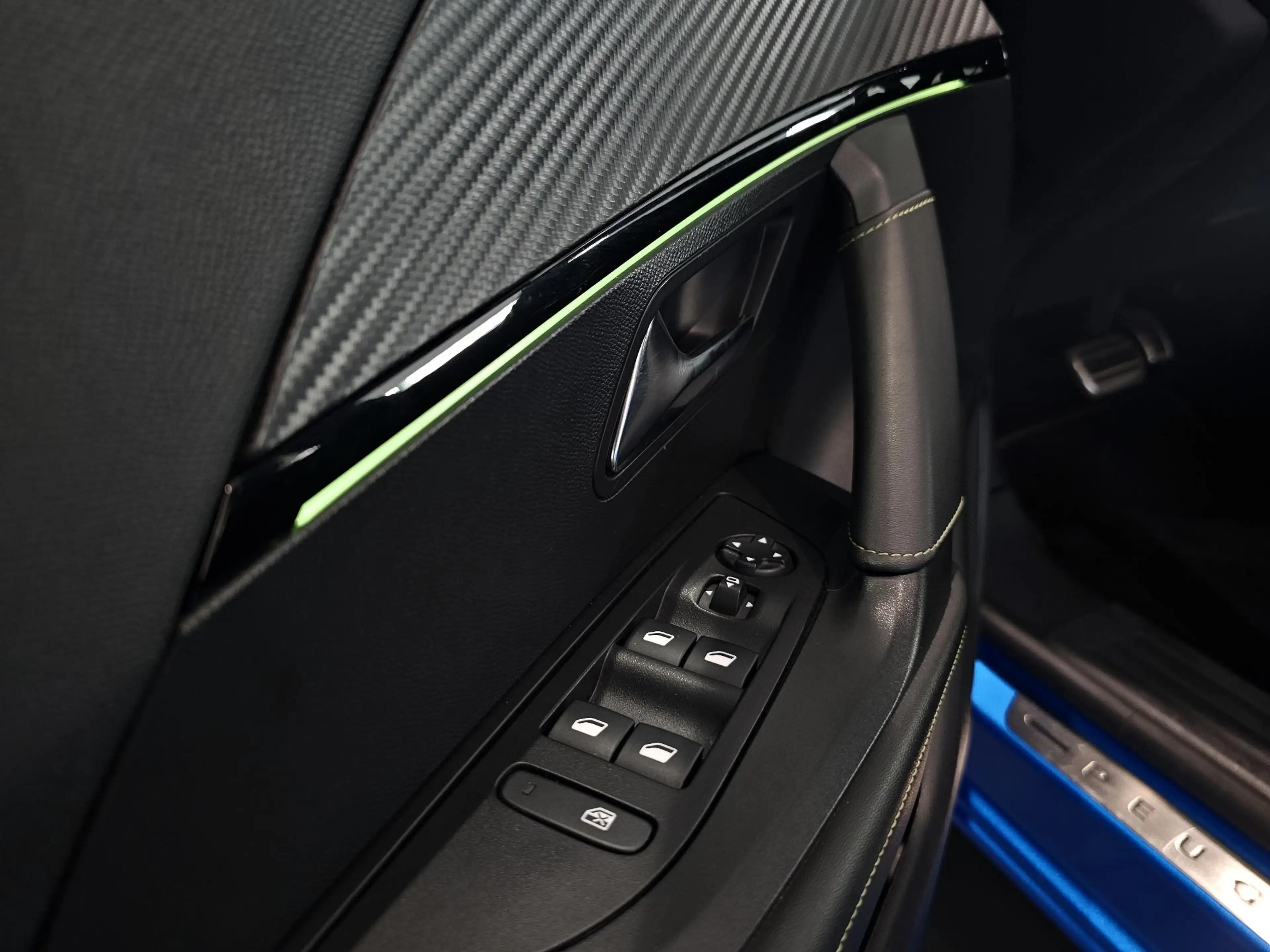 Peugeot e-2008 EV GT 50 kWh Climate Control | Voorstoelen Verwarm — photo 12
