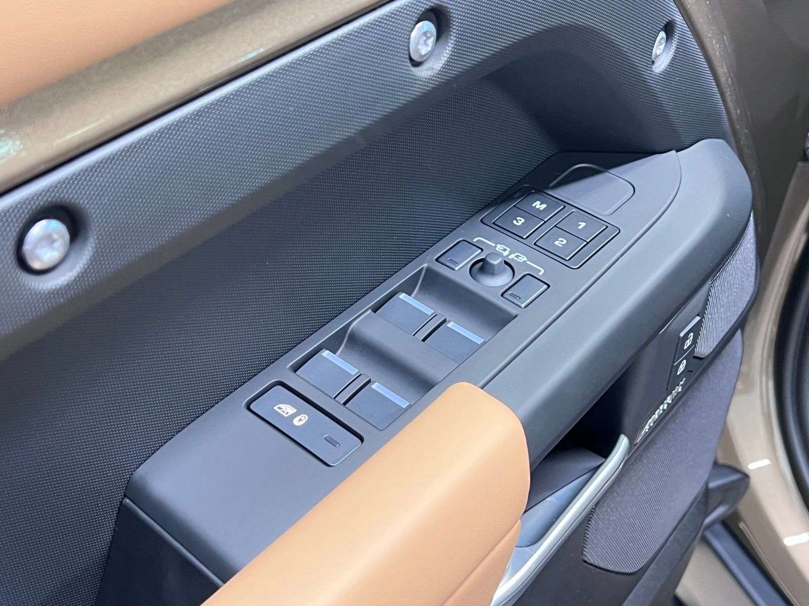 2026 Land Rover Defender 110 P400 X-DYNAMIC SE thumb 28