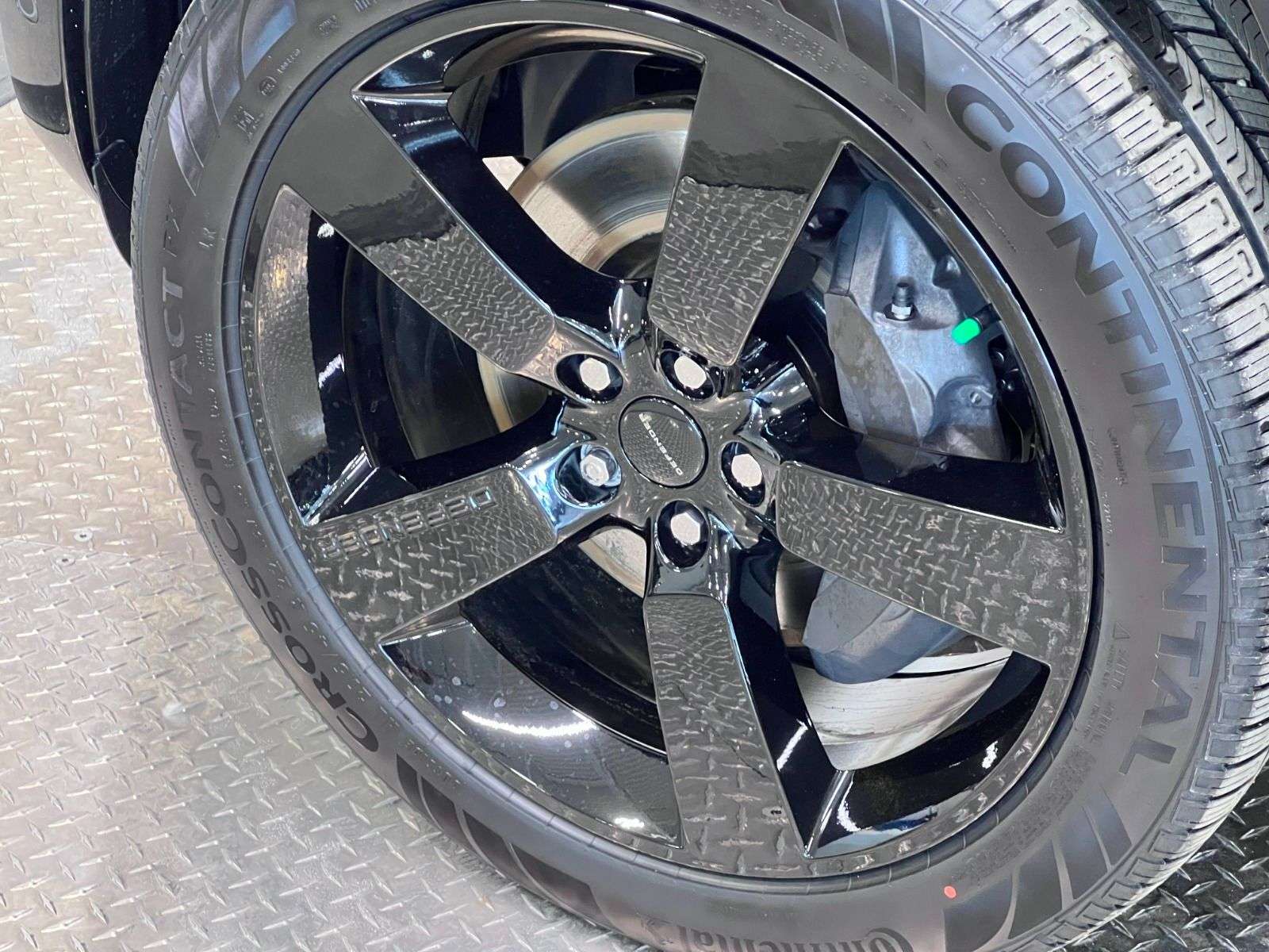 2026 Land Rover Defender 110 P400 X-DYNAMIC SE thumb 12
