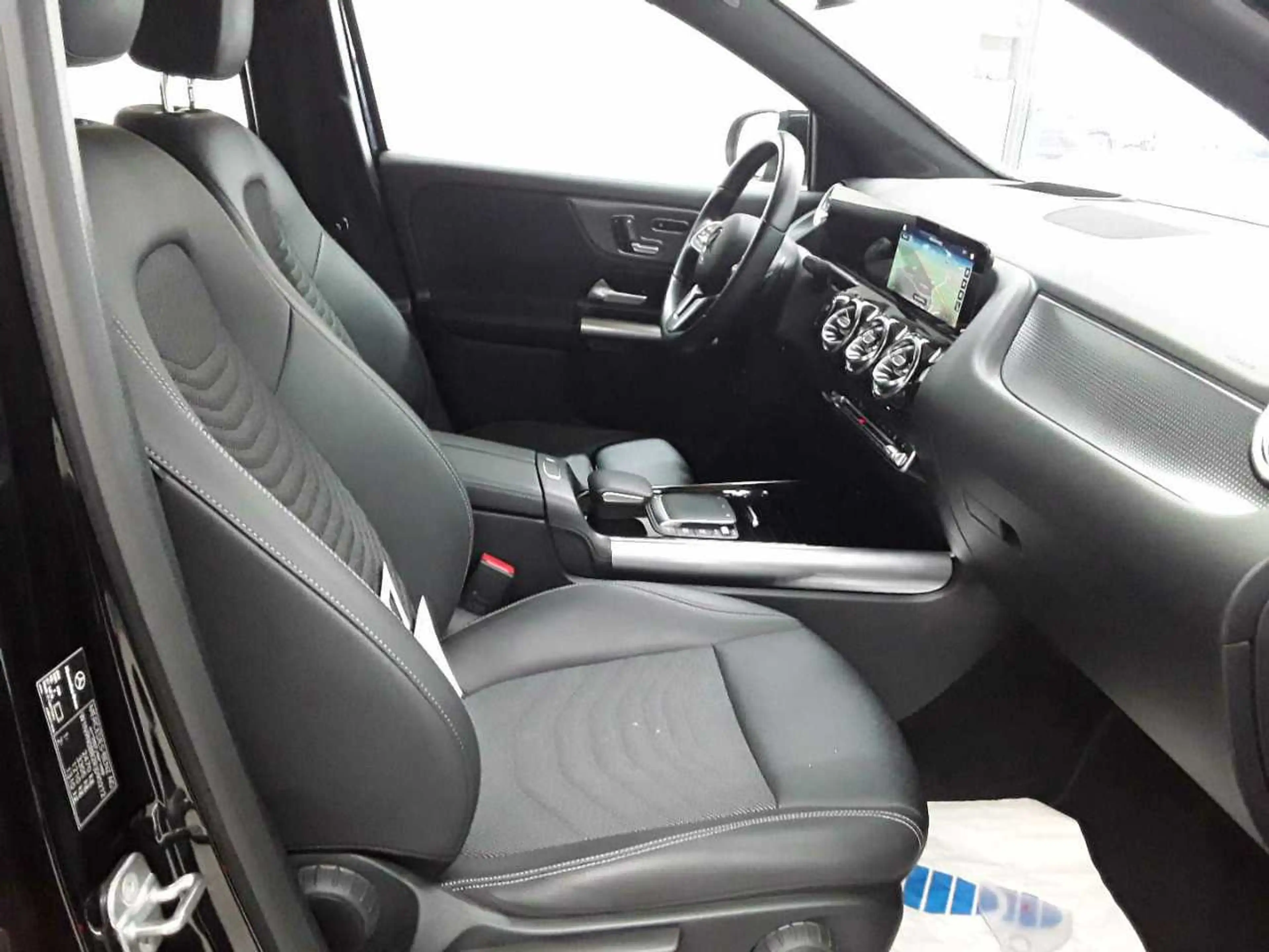 Mercedes-Benz EQA 250 EQA 250 Progressive Advanced+ AHK — photo 8