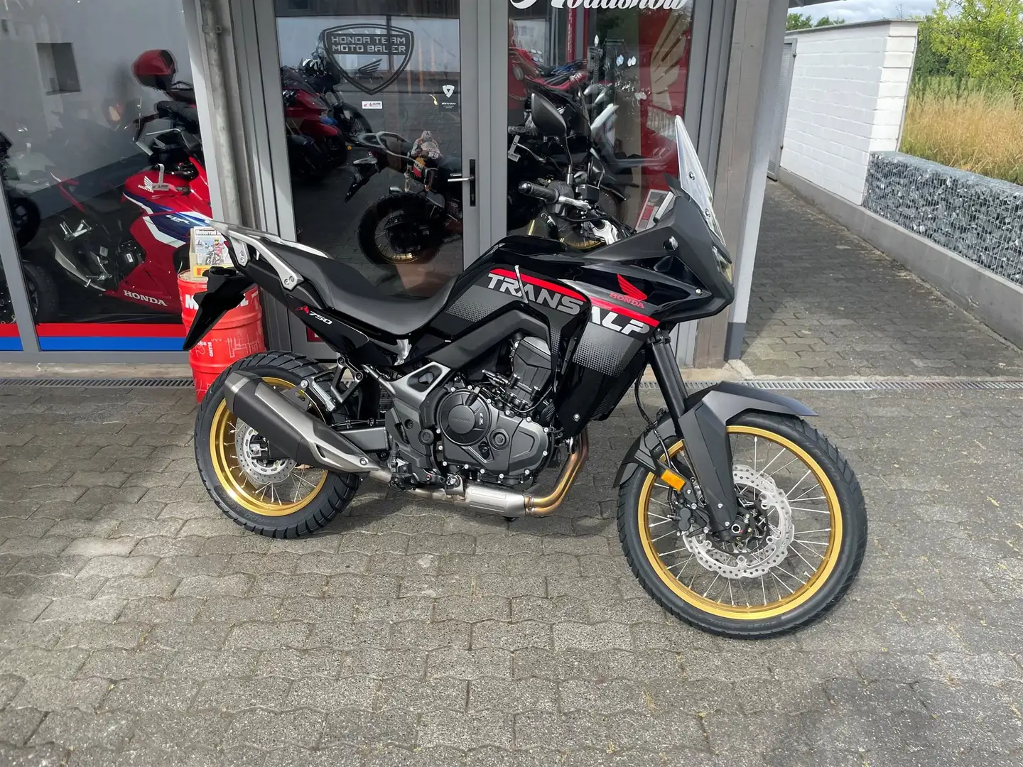 Honda Transalp Modell 2025 auf Lager Czarny - 1