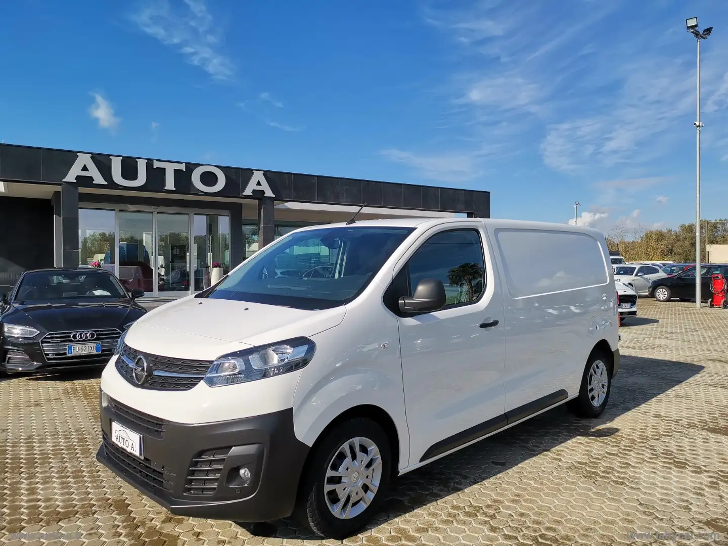 Opel Vivaro VIVARO 1.5D 120S&S PL-TN M FURGONE ENJOY Bianco - 1