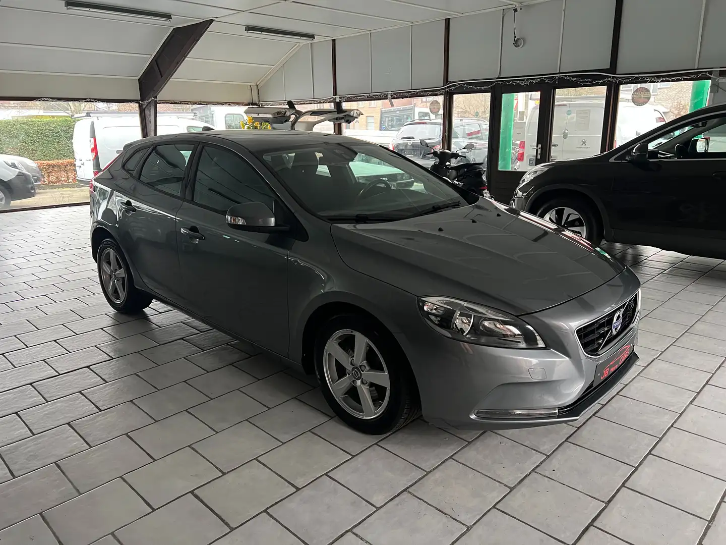 Volvo V40 1.6 d/AUTOMAAT/CAR PASS/garantie Grau - 1
