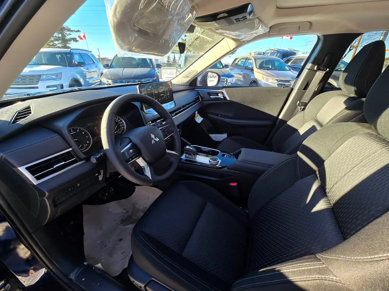 Mitsubishi Outlander снимка Mitsubishi Outlander
