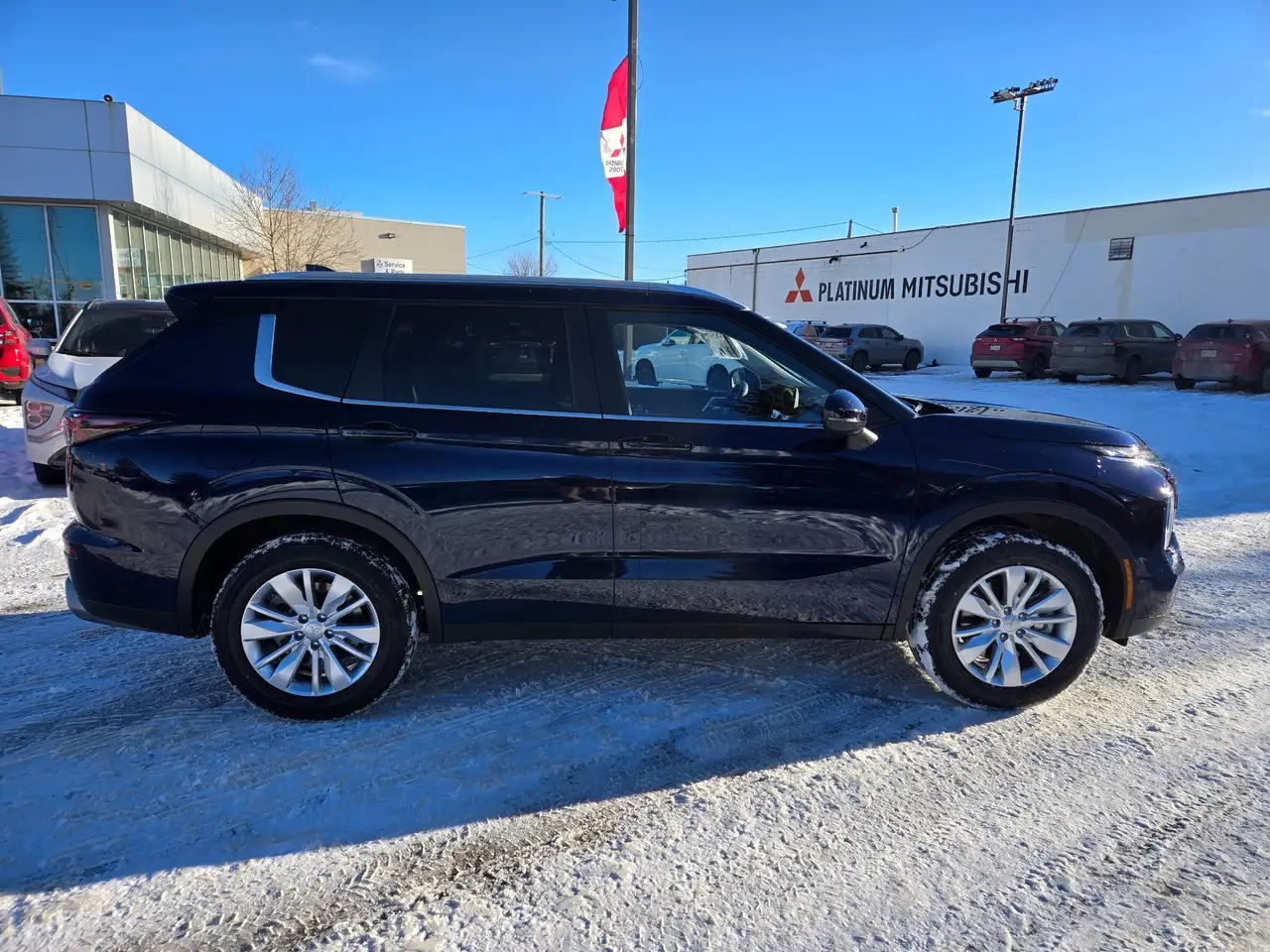 Mitsubishi Outlander снимка Mitsubishi Outlander