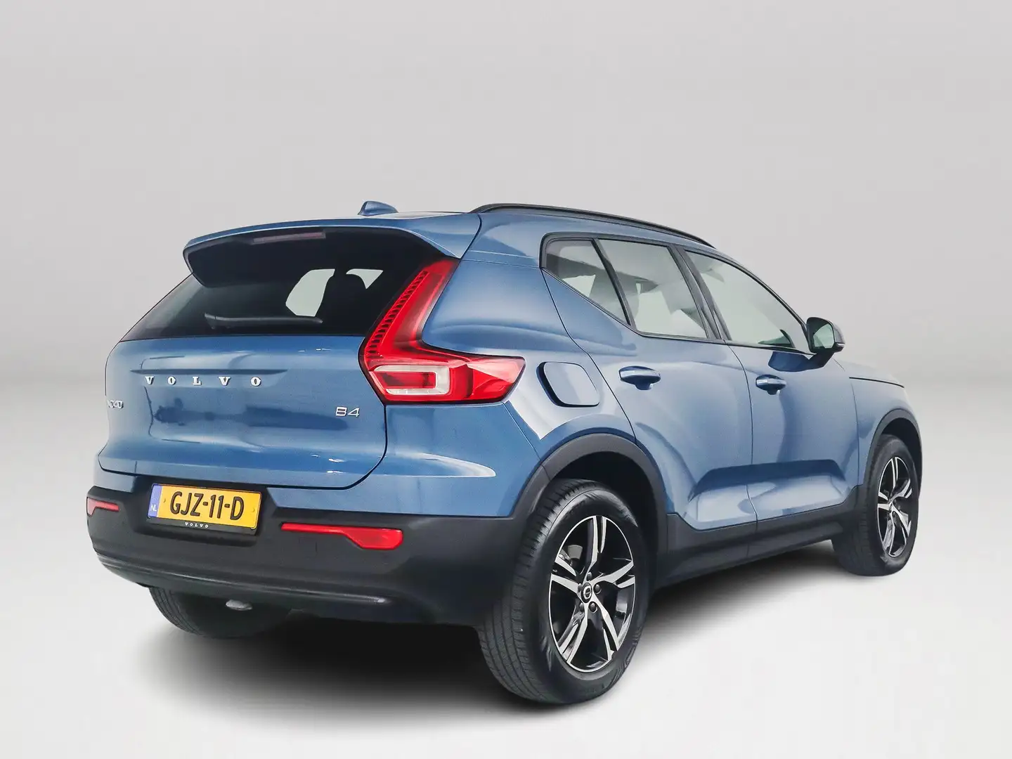 Volvo XC40 B4 Aut. Plus Dark | Harman Kardon | Stoel- en Stuu Blau - 2