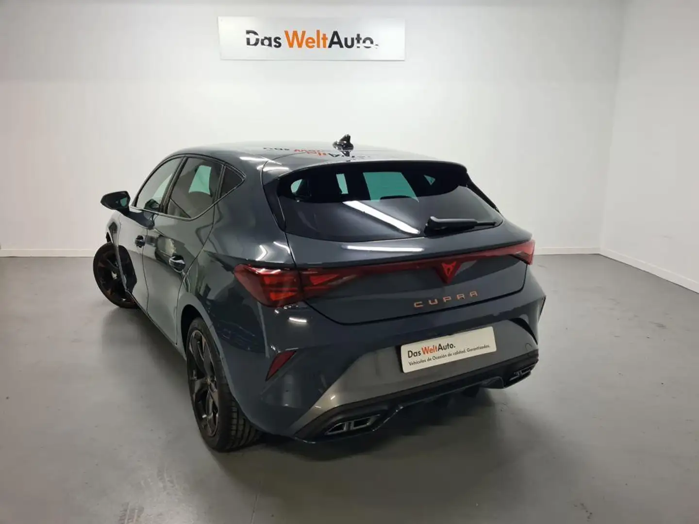 CUPRA Leon 1.5 eTSI 110 DSG Bleu - 2