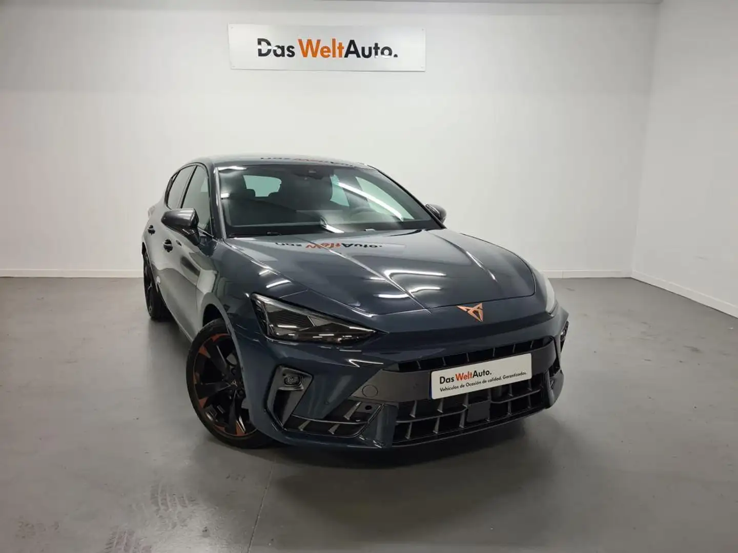 CUPRA Leon 1.5 eTSI 110 DSG Bleu - 1